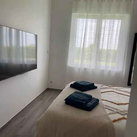 Villa De Standing En Champagne