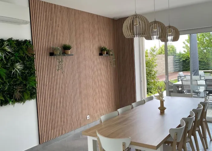 De Standing En Champagne Villa *