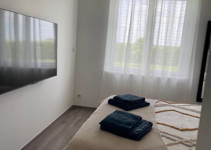 Villa De Standing En Champagne