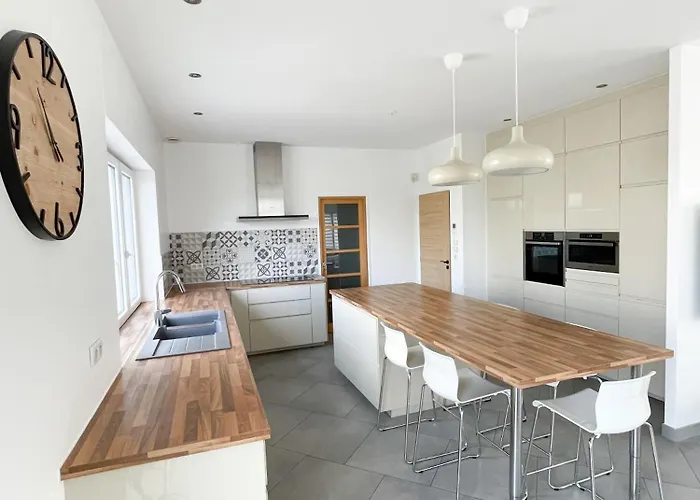 Villa De Standing En Champagne